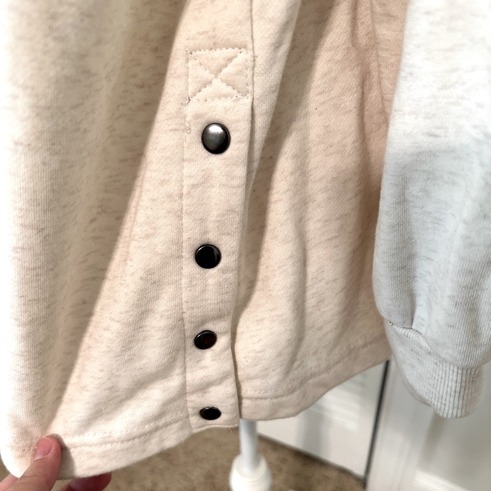 NWOT Anthro Daily Practice Pullover Sweatshirt - Picture 4 of 5